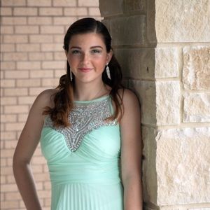 Meet your Posher, Cahrynn